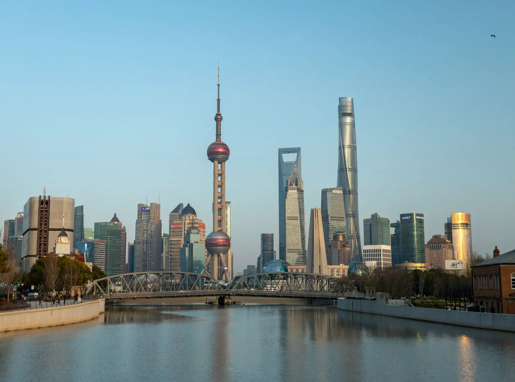 郑州圣仑商贸卫浴产品线解析：马桶与洗脸盆的陶瓷工艺标准正文配图 1
