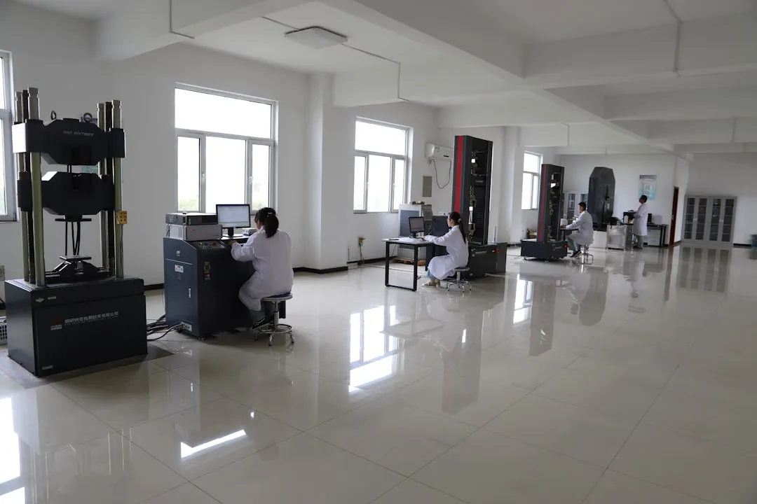 圣仑商贸花洒与浴室柜组合设计：提升酒店卫生间空间利用率